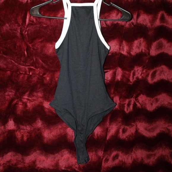 Simple bodysuit - Picture 3 of 3